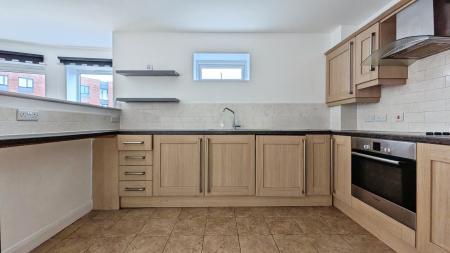 2 bedroom Apartment to let in Old Church Court, Salford, M5