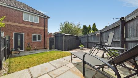 2 bedroom Semi-detached house for sale in Woodside Close, Oldham, OL4