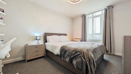 2 bedroom Flat for sale in Mellor Street, Oldham, OL4