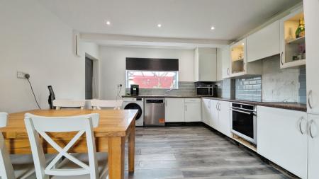 3 bedroom Terraced House for sale in Chapel Street, Dukinfield, SK16