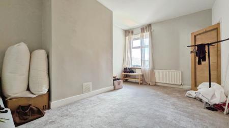2 bedroom End of terrace house for sale in West Street, Oldham, OL4