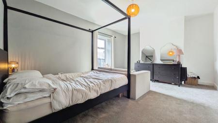 2 bedroom End of terrace house for sale in West Street, Oldham, OL4