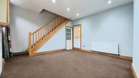 3 bedroom Terraced House for sale in Delph New Road, Oldham, OL3