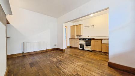 3 bedroom Terraced House for sale in Delph New Road, Oldham, OL3