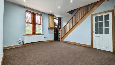 3 bedroom Terraced House for sale in Delph New Road, Oldham, OL3