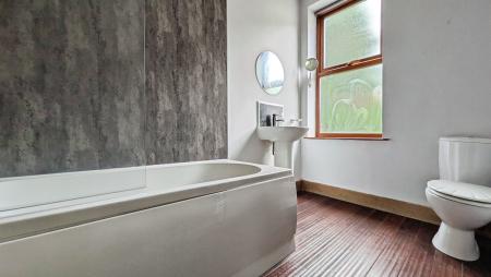 3 bedroom Terraced House for sale in Delph New Road, Oldham, OL3