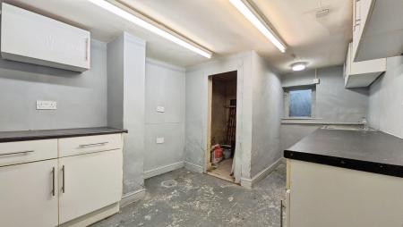 3 bedroom Terraced House for sale in Delph New Road, Oldham, OL3