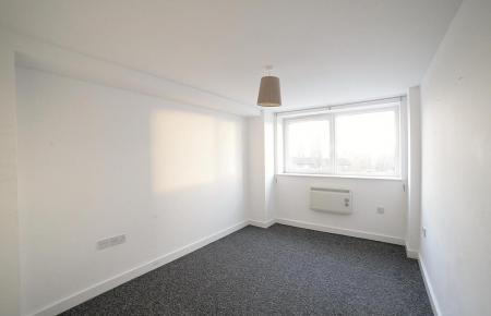 2 bedroom Flat for sale in Lakeside Rise, Blackley, Manchester, M9