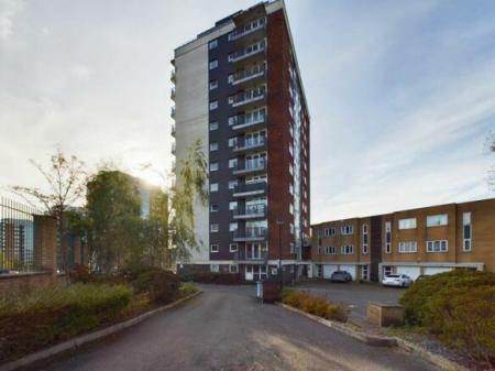 2 bedroom Flat for sale in Lakeside Rise, Blackley, Manchester, M9