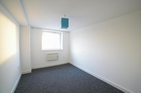 2 bedroom Flat for sale in Lakeside Rise, Blackley, Manchester, M9
