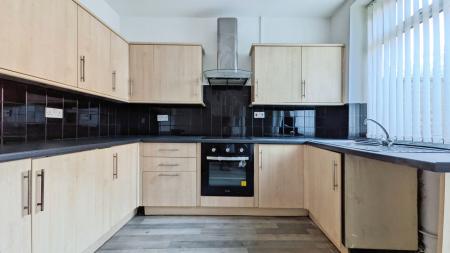 2 bedroom Terraced House for sale in Zealand Street, Watersheddings, Oldham, OL4