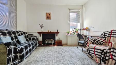 2 bedroom Terraced House for sale in Oak Street, Shaw, OL2