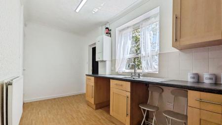2 bedroom End of terrace house for sale in Sixth Avenue, Oldham, OL8