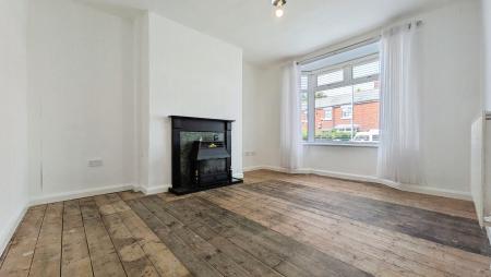 2 bedroom End of terrace house for sale in Sixth Avenue, Oldham, OL8