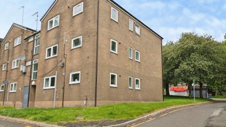2 bedroom Apartment for sale in Huddersfield Road, Oldham, OL4