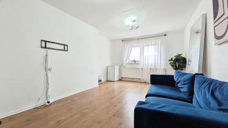 2 bedroom Apartment for sale in Huddersfield Road, Oldham, OL4