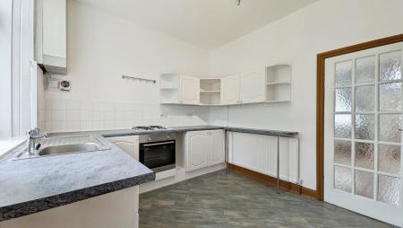 2 bedroom Terraced House to let in Burnley Lane, Chadderton, OL9