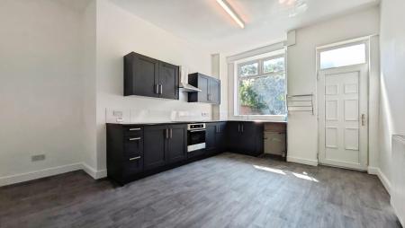2 bedroom Terraced House to let in Ashton Road, Bardsley, Oldham, OL8