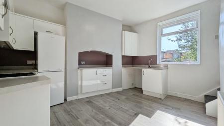 2 bedroom Terraced House for sale in Union St, Lees, Oldham, OL4