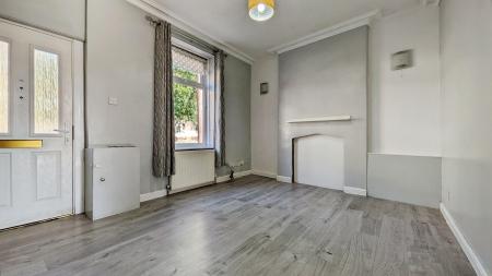 2 bedroom Terraced House for sale in Union St, Lees, Oldham, OL4