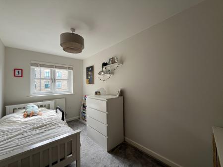 4 bedroom End of terrace house for sale in Weavers Fold, Lees, Oldham, OL4