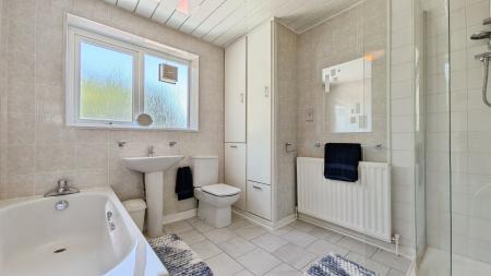 3 bedroom Terraced House for sale in Lees Road, Salem, Oldham, OL4