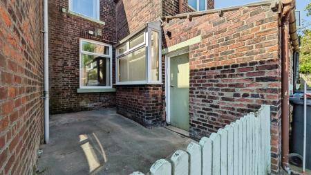 3 bedroom Terraced House for sale in Lees Road, Salem, Oldham, OL4