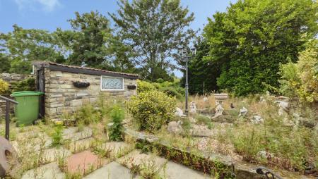 3 bedroom Semi-detached house for sale in Stoneleigh Road, Saddleworth, OL4