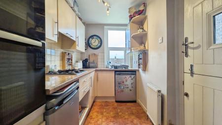 2 bedroom Terraced House for sale in Stamford Road, Lees, Oldham, OL4