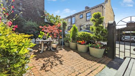 2 bedroom Terraced House for sale in Woodend Street, Lees, Oldham, OL4