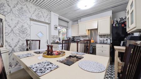 2 bedroom Terraced House for sale in Woodend Street, Lees, Oldham, OL4