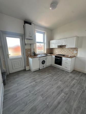 2 bedroom Terraced House to let in Stamford Road, Lees, Oldham, OL4