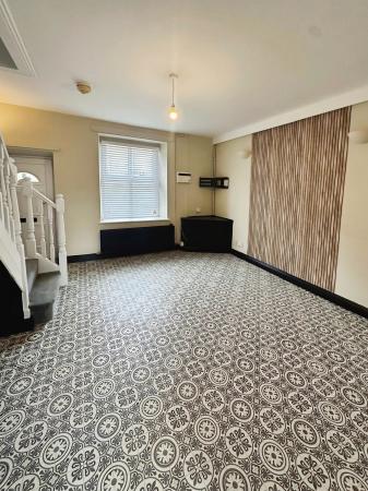 2 bedroom Terraced House to let in Cross Street, Lees, Oldham, OL4