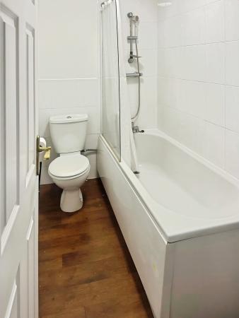 2 bedroom Terraced House to let in Cross Street, Lees, Oldham, OL4