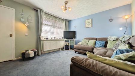 2 bedroom Bungalow for sale in Kingsway Close, Oldham, OL8