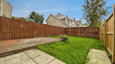 3 bedroom Town house for sale in Shuttle Close, Mossley, Mossley, OL5