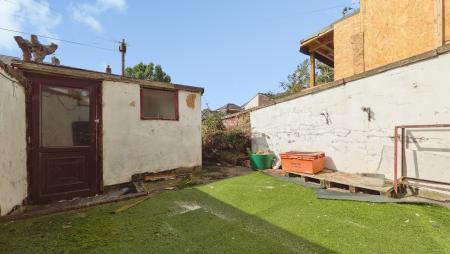 2 bedroom Terraced House for sale in Hollinhall Street, Oldham, OL4