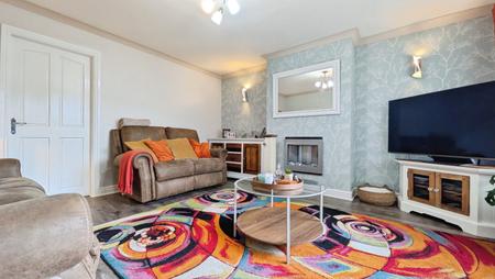 4 bedroom End of terrace house for sale in Esther Street, Greenacres, Oldham, OL4