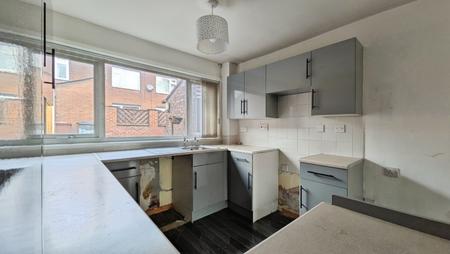 3 bedroom Terraced House for sale in Chapel Lane, Royton, OL2