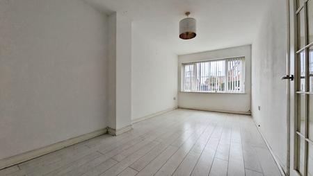 5 bedroom Town house to let in Flint Hill Way, Lees, Oldham, OL8