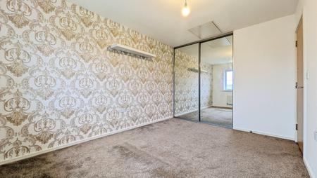5 bedroom Town house to let in Flint Hill Way, Lees, Oldham, OL8