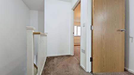 5 bedroom Town house to let in Flint Hill Way, Lees, Oldham, OL8
