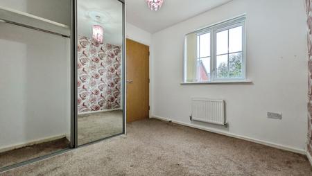 5 bedroom Town house to let in Flint Hill Way, Lees, Oldham, OL8