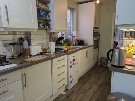 3 bedroom Semi-detached house for sale in Lye Valley, Oxford, OX3