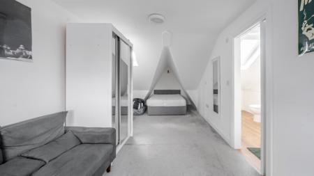 2 bedroom Flat for sale in Divinity Road, Cowley, Oxford, OX4