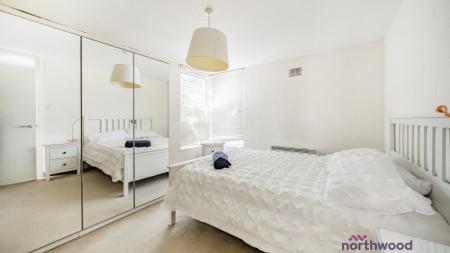 2 bedroom Flat to let in Thackley End, Oxford, OX2