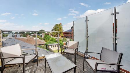 4 bedroom Terraced House for sale in Divinity Road, Cowley, Oxford, OX4