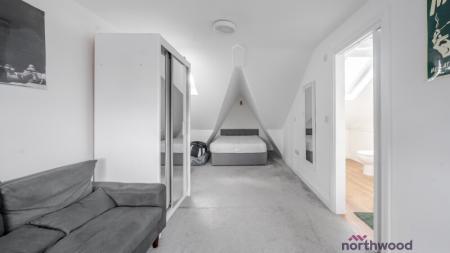 4 bedroom Terraced House for sale in Divinity Road, Cowley, Oxford, OX4