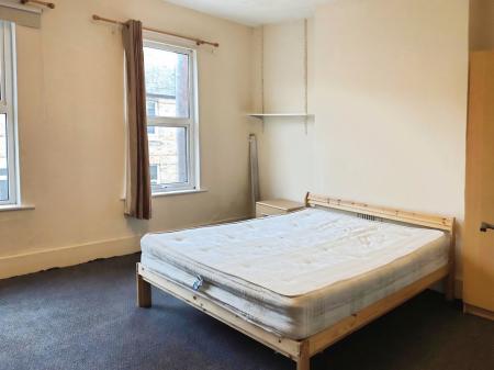 4 bedroom Terraced House to let in East Avenue, Oxford, OX4