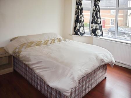 5 bedroom Semi-detached house to let in Temple Road, Cowley, Oxford, OX4